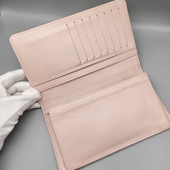 🌸CHANEL Authentic Light Pink Wallet/Clutch🌸 - Picture 8 of 14